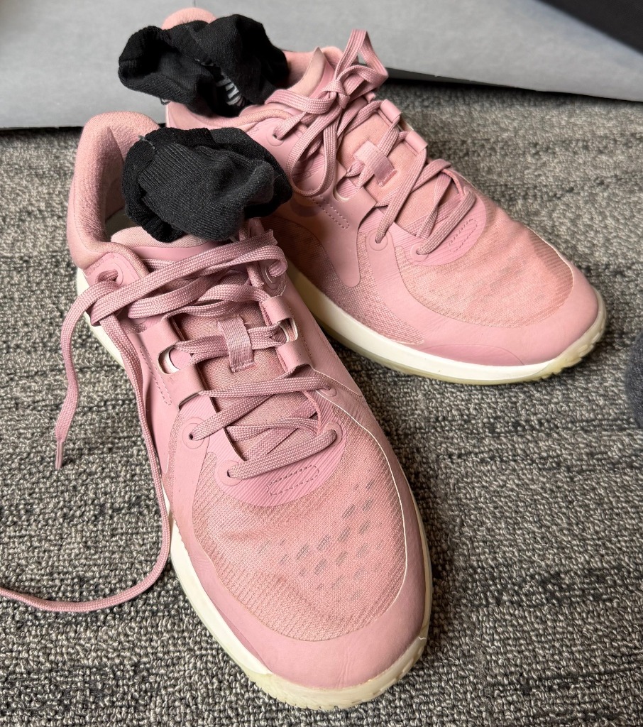 Angela's running shoes - Ready to work